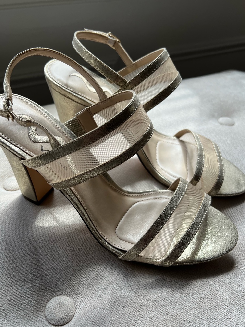 Brand New! Nina Metallic Gold Mesh Strap Block Heel Sandals
